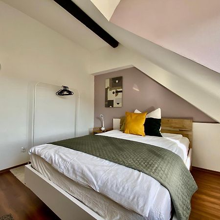 12: Privatzimmer Fuer Reisende Durch Koblenz コブレンツ エクステリア 写真