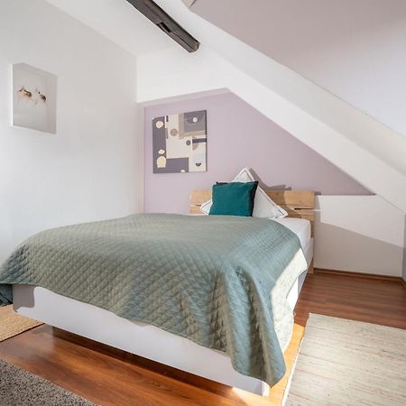 12: Privatzimmer Fuer Reisende Durch Koblenz コブレンツ エクステリア 写真