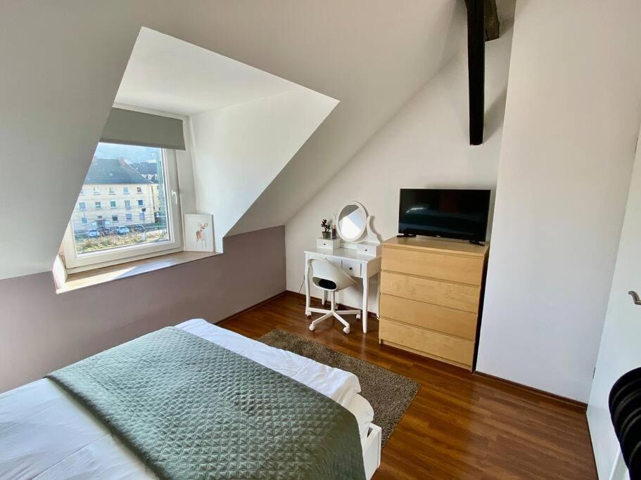 12: Privatzimmer Fuer Reisende Durch Koblenz コブレンツ エクステリア 写真